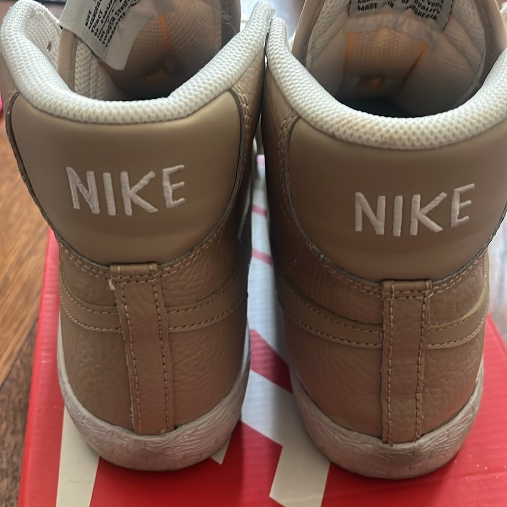 Tan Nike Blazers - Picture 3 of 4